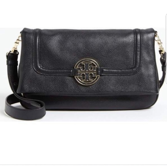Tory Burch Amanda messenger tote. - Picture 1 of 5